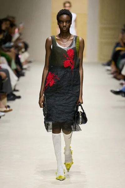 Look 39